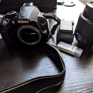 Nikon DSLR D3100